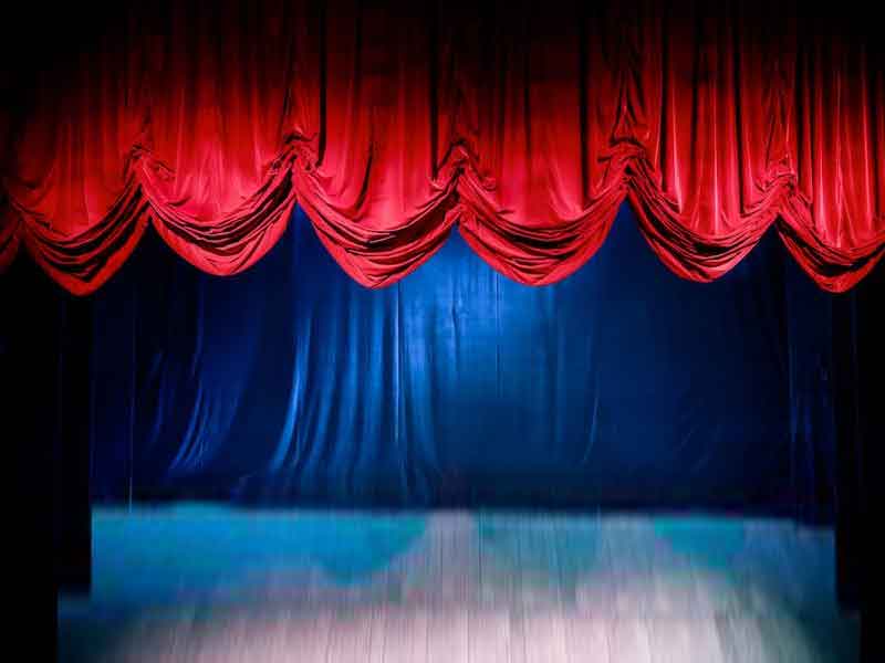 auditorium-scallop-curtains1