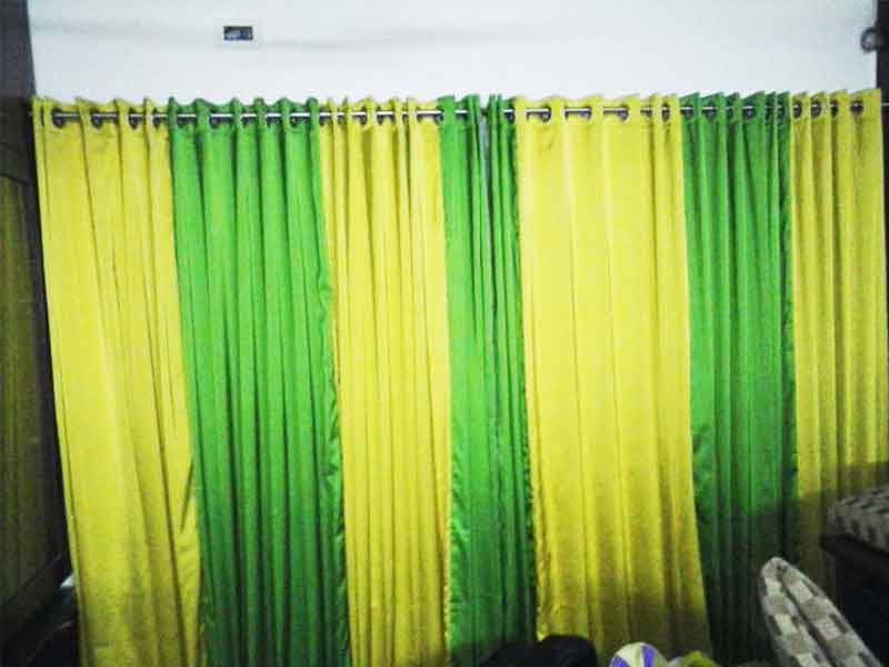 Curtain